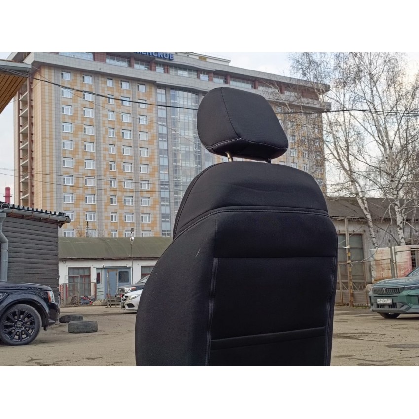 Сиденье УАЗ ПАТРИОТ с БОКОВОЙ ПОДДЕРЖКОЙ переднее правое (рестайлинг 2019) ткань , подогрев (УАЗ) / 31700-6810010-16